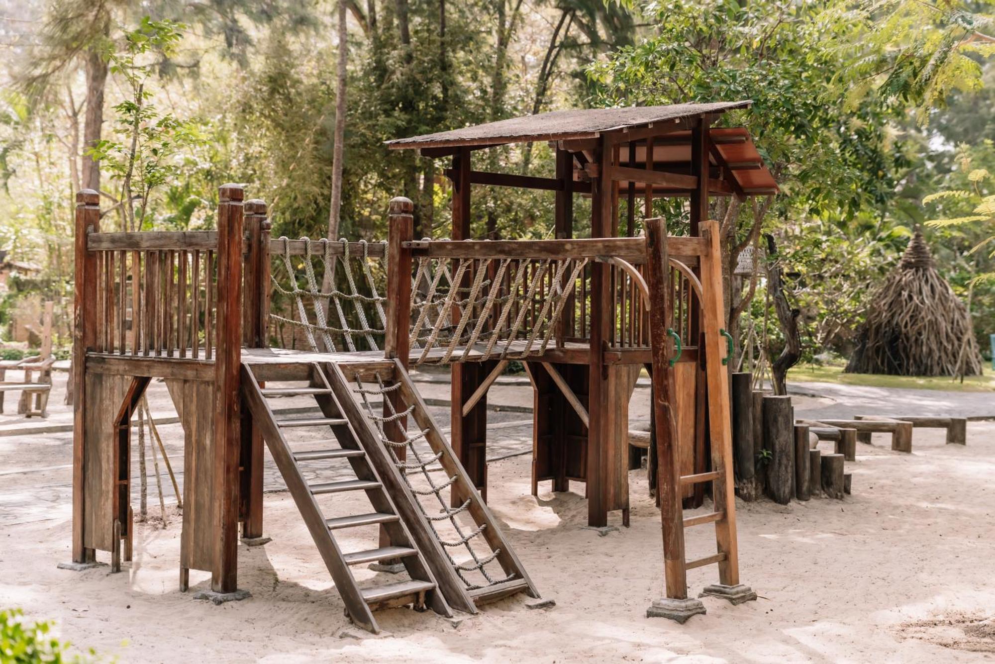 Boutique & 4* Hồ Tràm